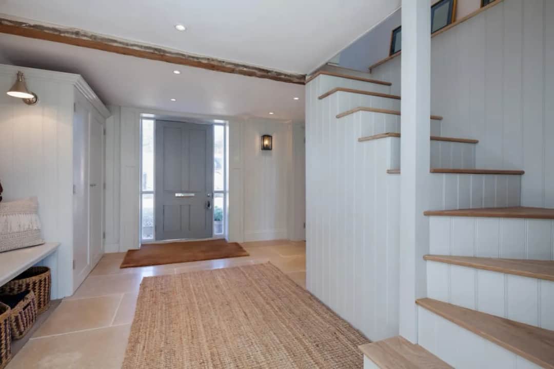 Jak tanio i łatwo odnowić boazerię bez kosztownych remontów