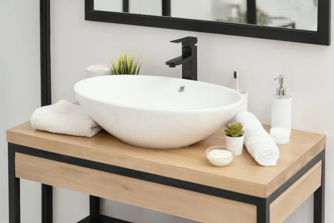 Prosty montaż szafki pod umywalkę bez stresu i błędów krok po kroku