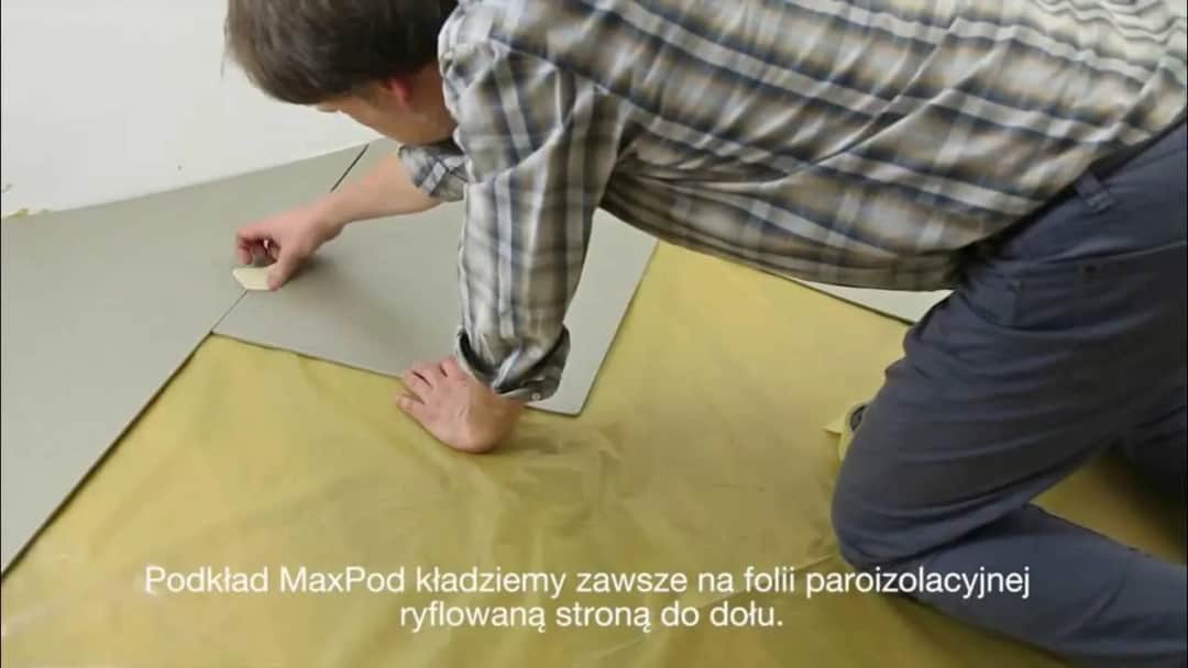 Jak skutecznie ocieplić podłogę pod panele i uniknąć zimna w domu