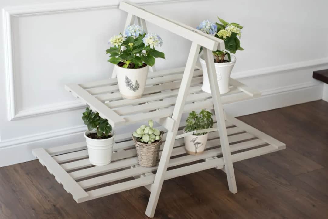 Prosty sposób na wykonanie pięknego kwietnika stojącego bez większych umiejętności